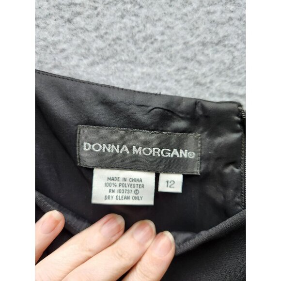 Black Sleeveless Donna Morgan Dress With Floral Embroidered Waistband & Back Zip - Picture 3 of 4